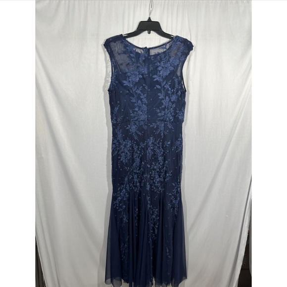 NEW $219 Alex Evenings [ 14 ] Illusion Neck Lace Embroider Godet Gown Navy‎ - Picture 9 of 13